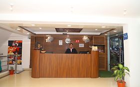Hotel Ganesha Inn